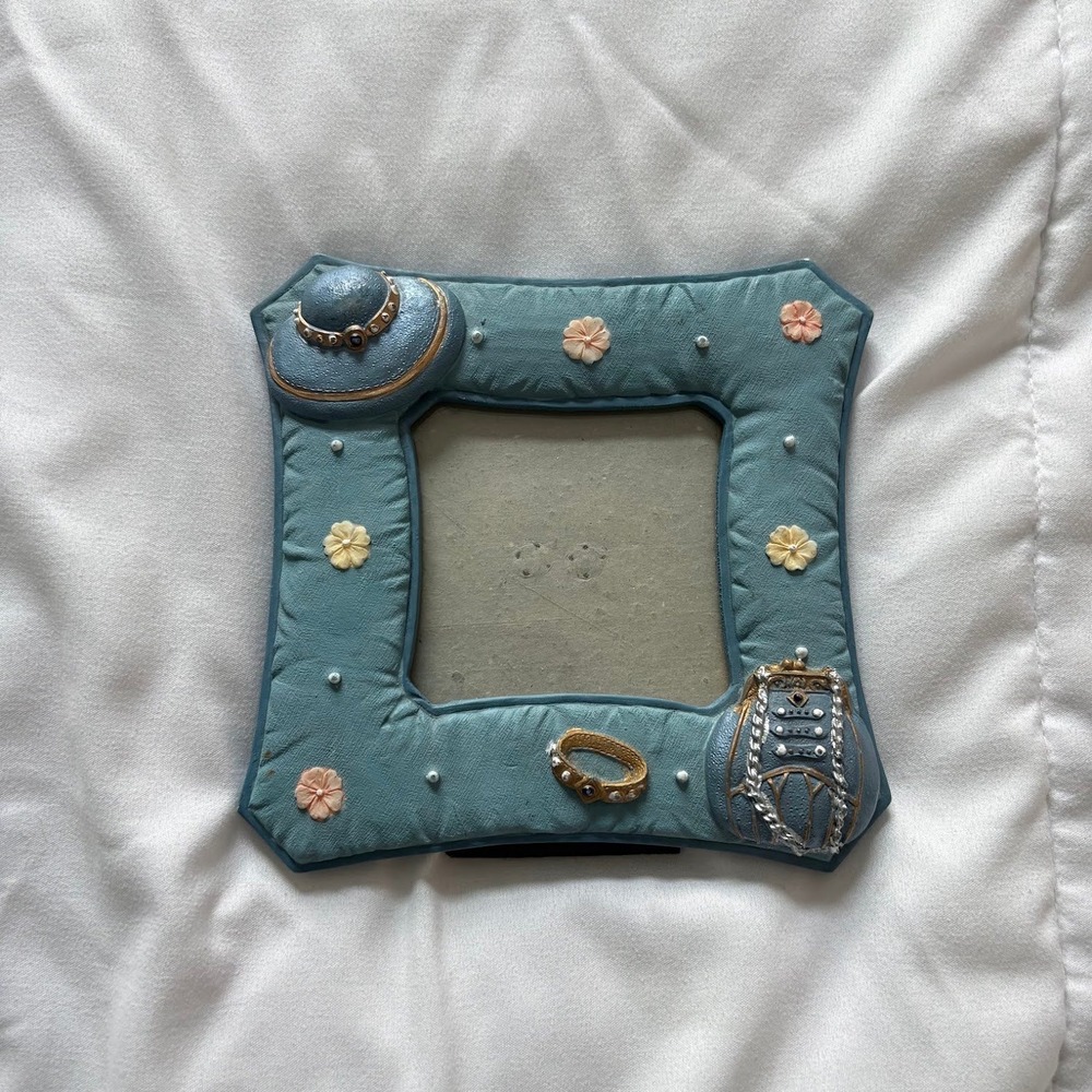 Vintage Blue 3D Resin Picture Frame Sun Hat Handbag Floral Cottagecore Decor
